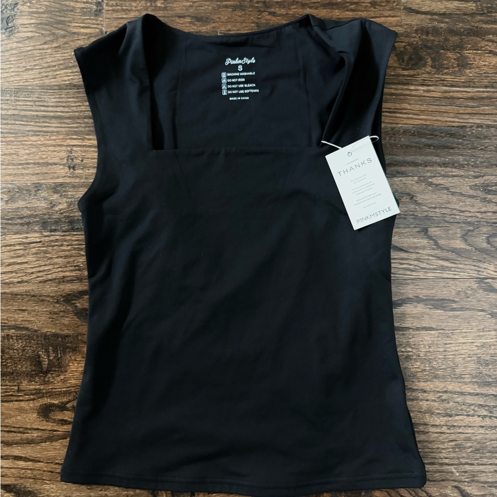 Black Sleeveless Top